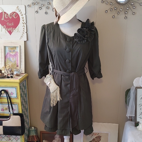 Olive Green Cotton Dress with Floral Detail Medium - Picture 2 of 16